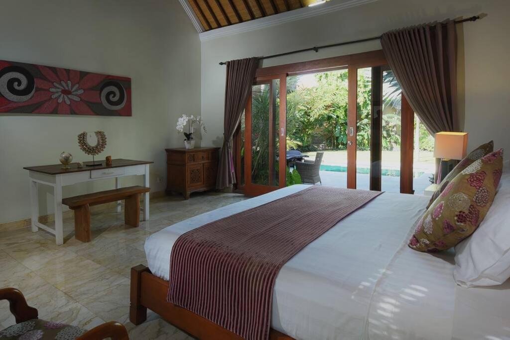 Tropical Oasis, Villa Mimba Sanur  Bagian luar foto