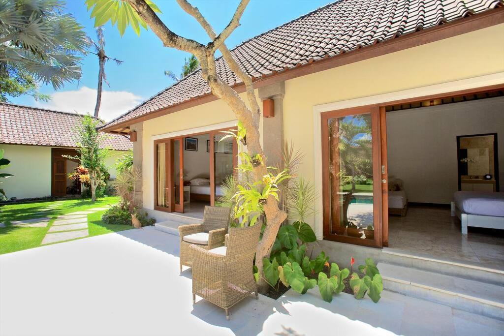 Tropical Oasis, Villa Mimba Sanur  Bagian luar foto